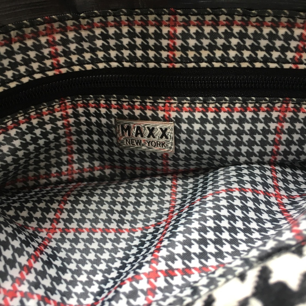 Maxx New York Black and White Handle Bag - Picture 7 of 7